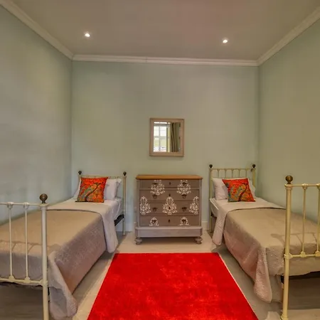 Apartamento Pezzo 3-bedroom Lakeview With Shared Garden And Terrace San Siro (Lombardy)