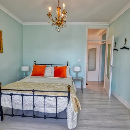 Apartamento Pezzo 3-bedroom Lakeview With Shared Garden And Terrace