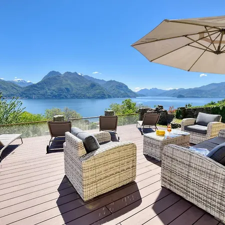 Pezzo 3-bedroom Lakeview With Shared Garden And Terrace Apartamento